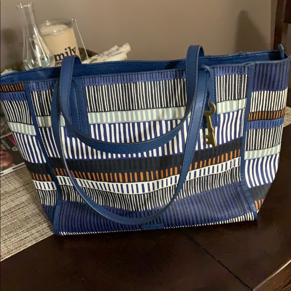 Fossil handbag